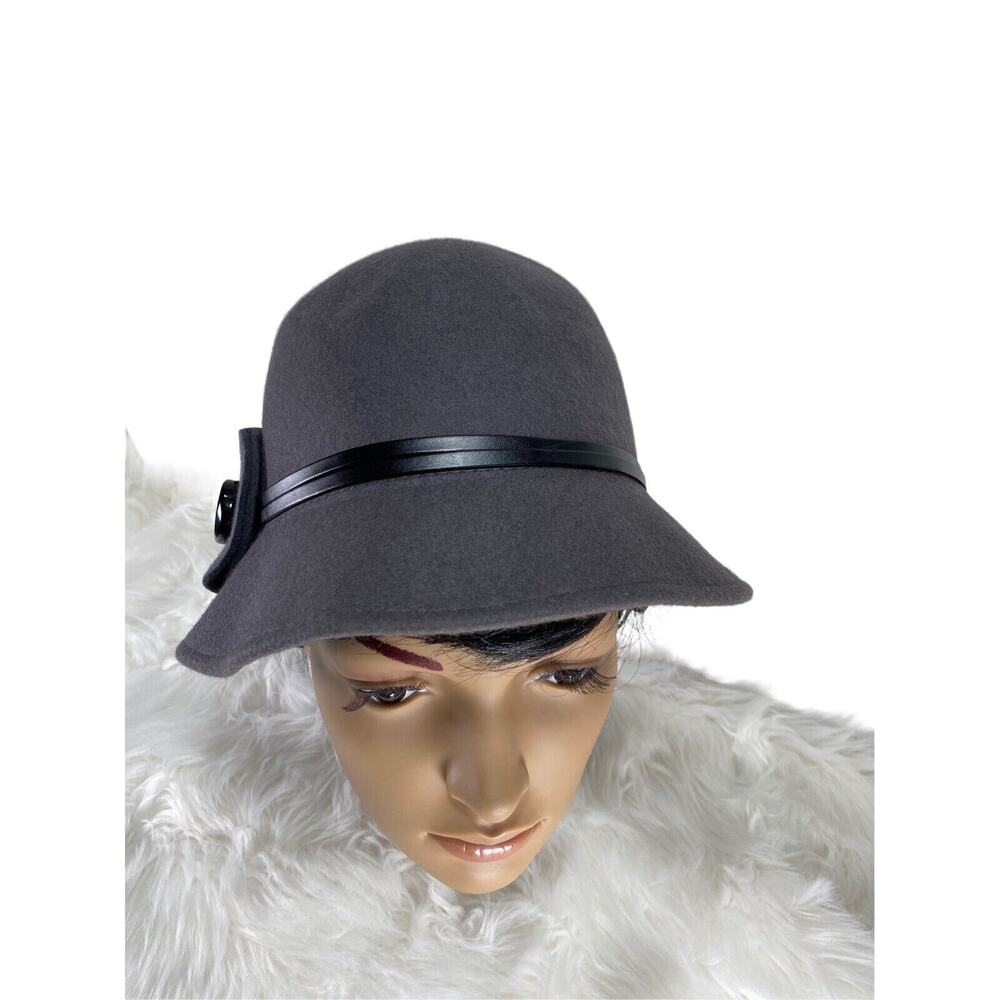 100% Wool Cloche Bucket 1920 Style Gray Hat Leather Black Bands Button Accent